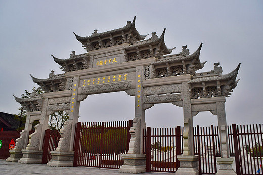 【携程攻略】海宁占鳌塔景点,外观七层,内为八层,砖身木楼,造型极为