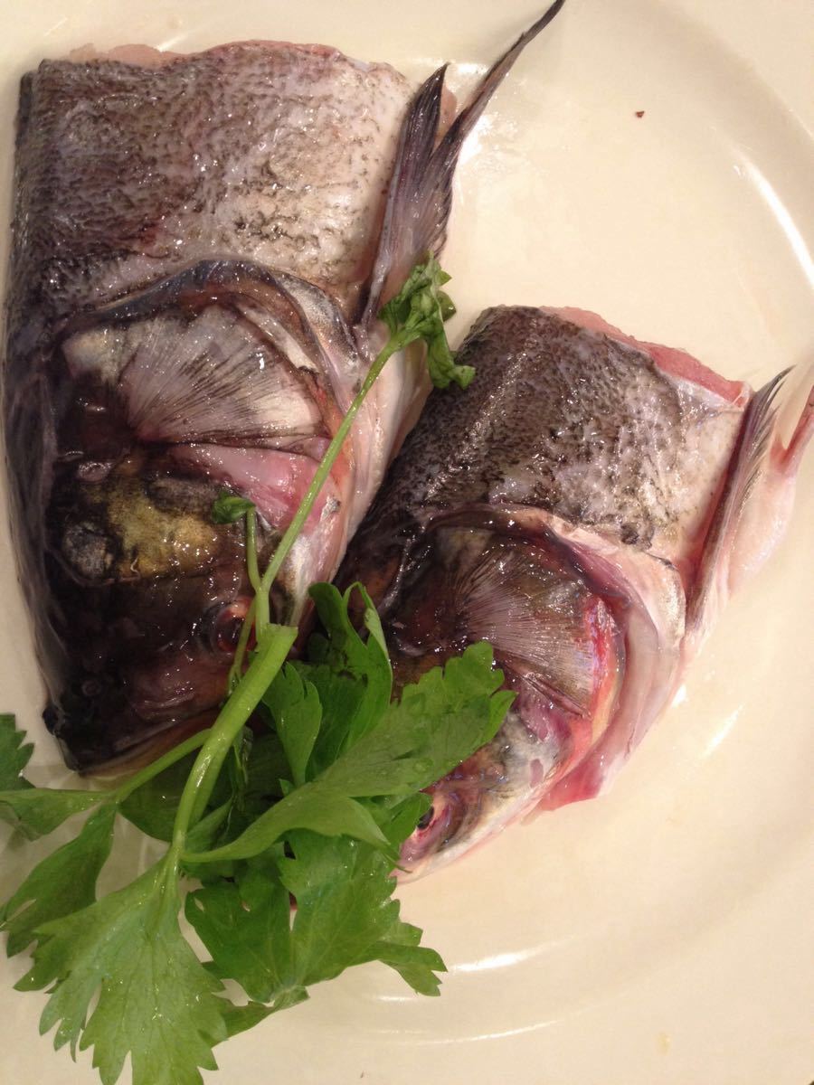 就选择他从南方到大西北谭鱼头的味道依旧没有变浓厚的汤底鱼头很棒