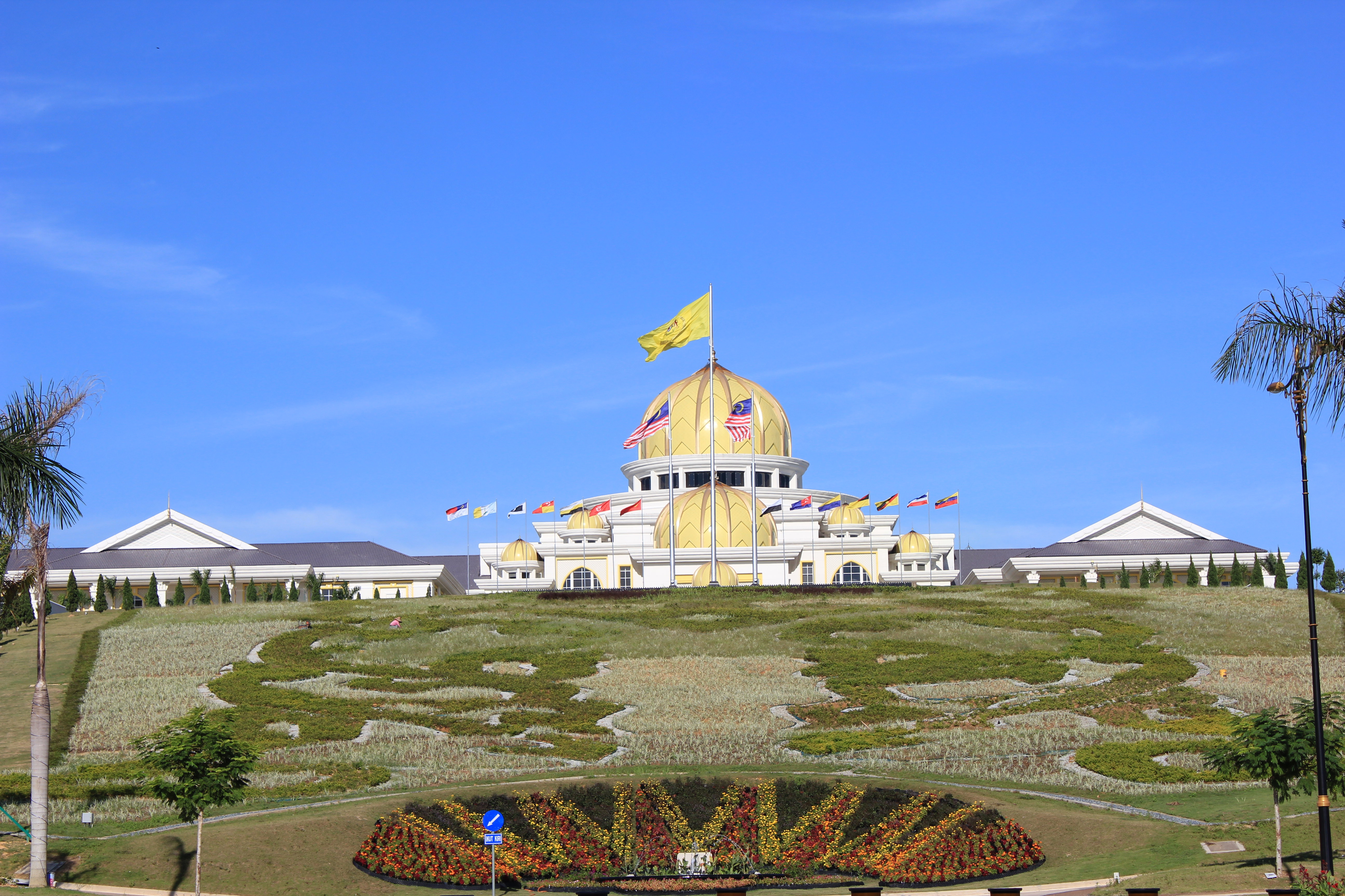 新国家皇宫istana negara