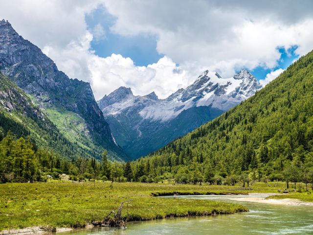 四姑娘山长坪沟景区-幺妹峰