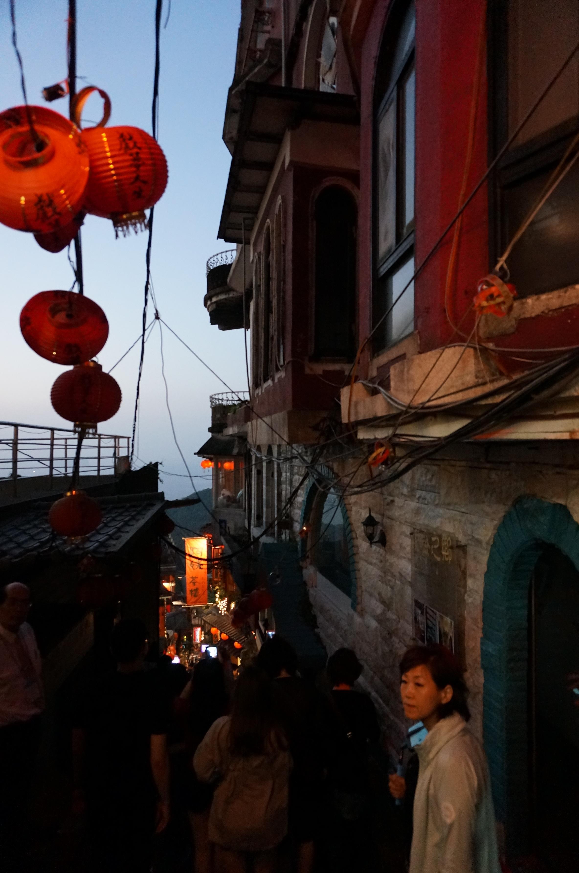 【携程攻略】九份九份老街景点,九份适合下午到,最好避开周末,因为