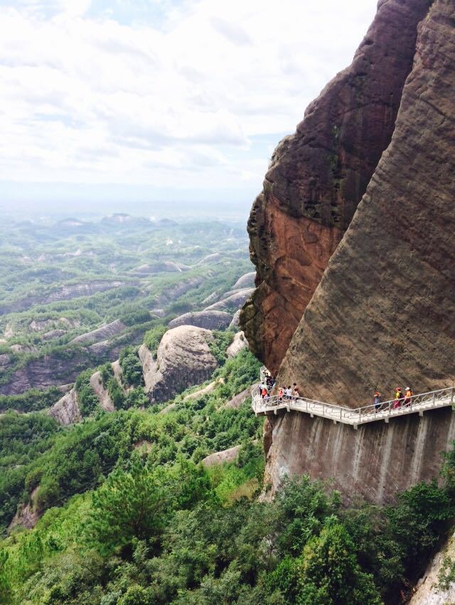 玻璃桥景区石牛寨
