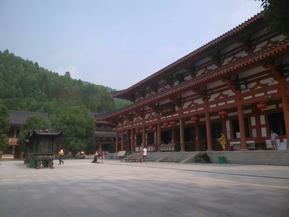 韶关芙蓉禅寺图片