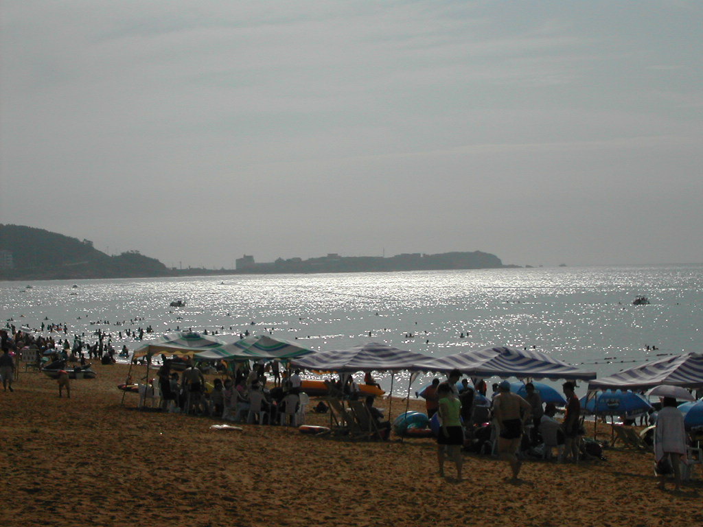 【攜程攻略】山東威海國際海水浴場景點,沙子很細,海水比三亞差,但在