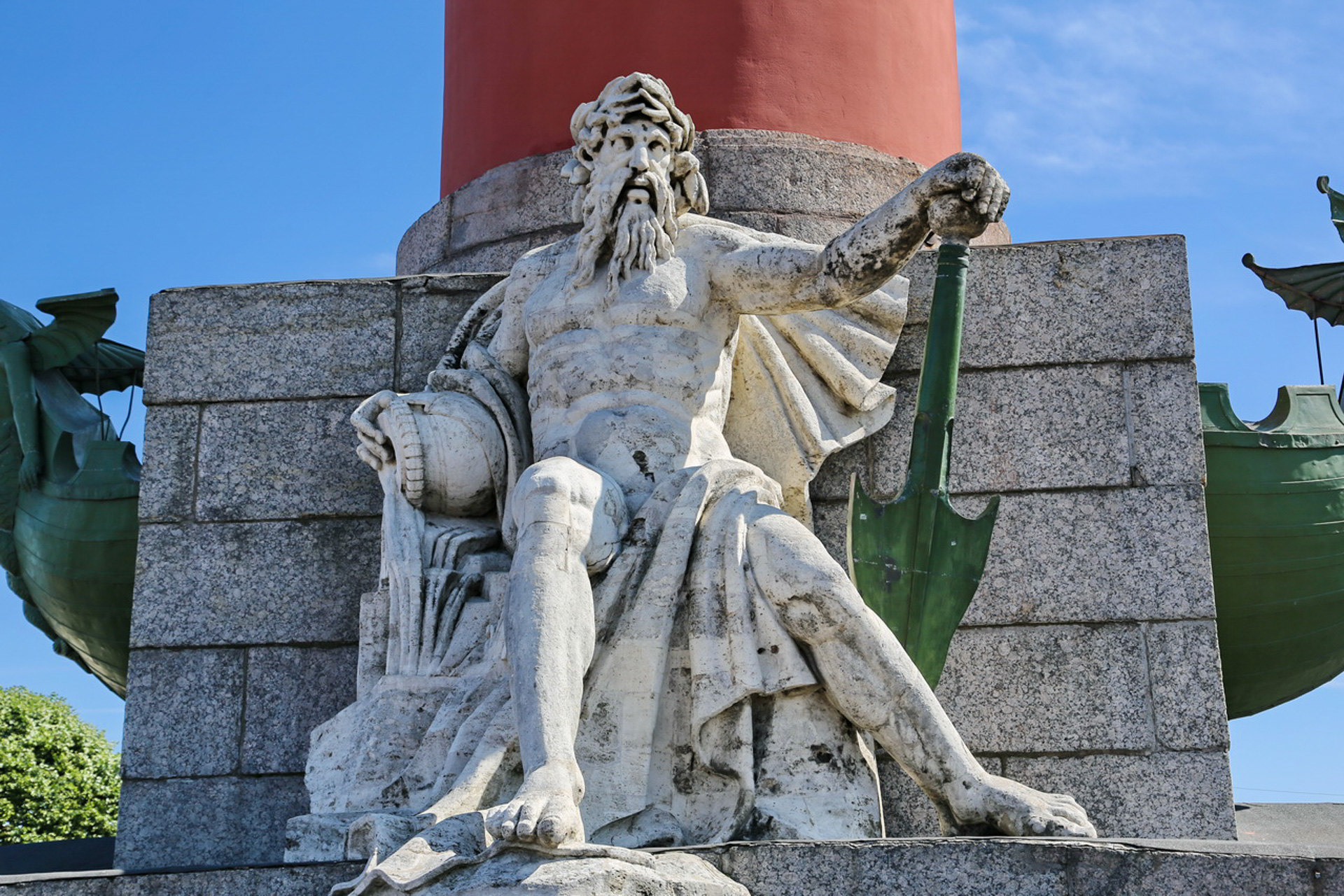 瓦西里岛古港口灯塔