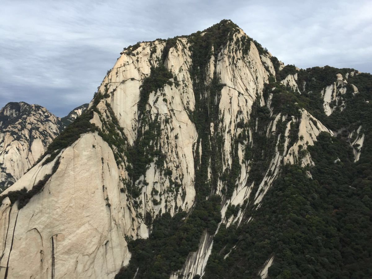 华山