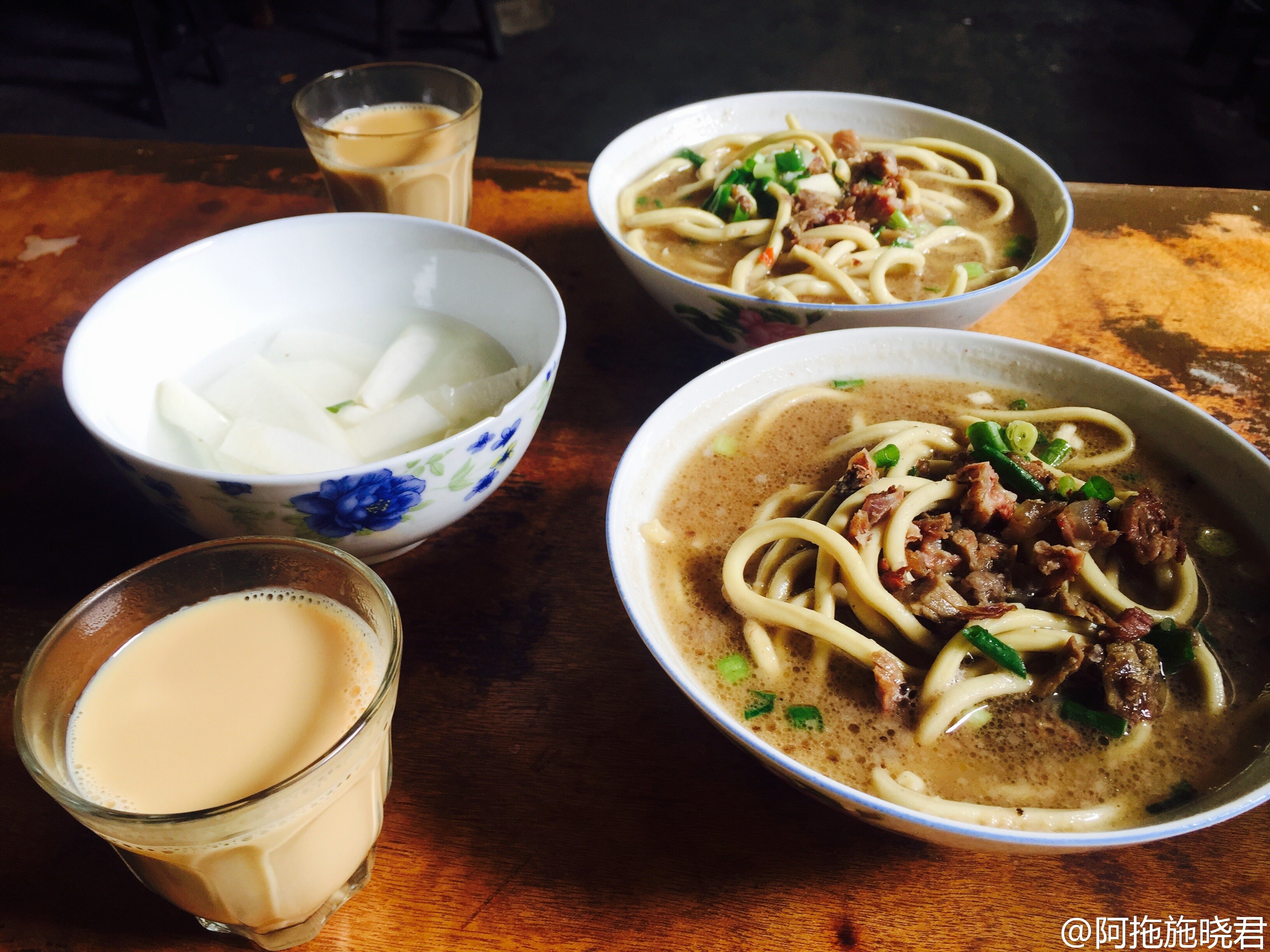 【携程攻略】拉萨八廓街景点,这个季节三四月来到拉萨,床位价格大部分