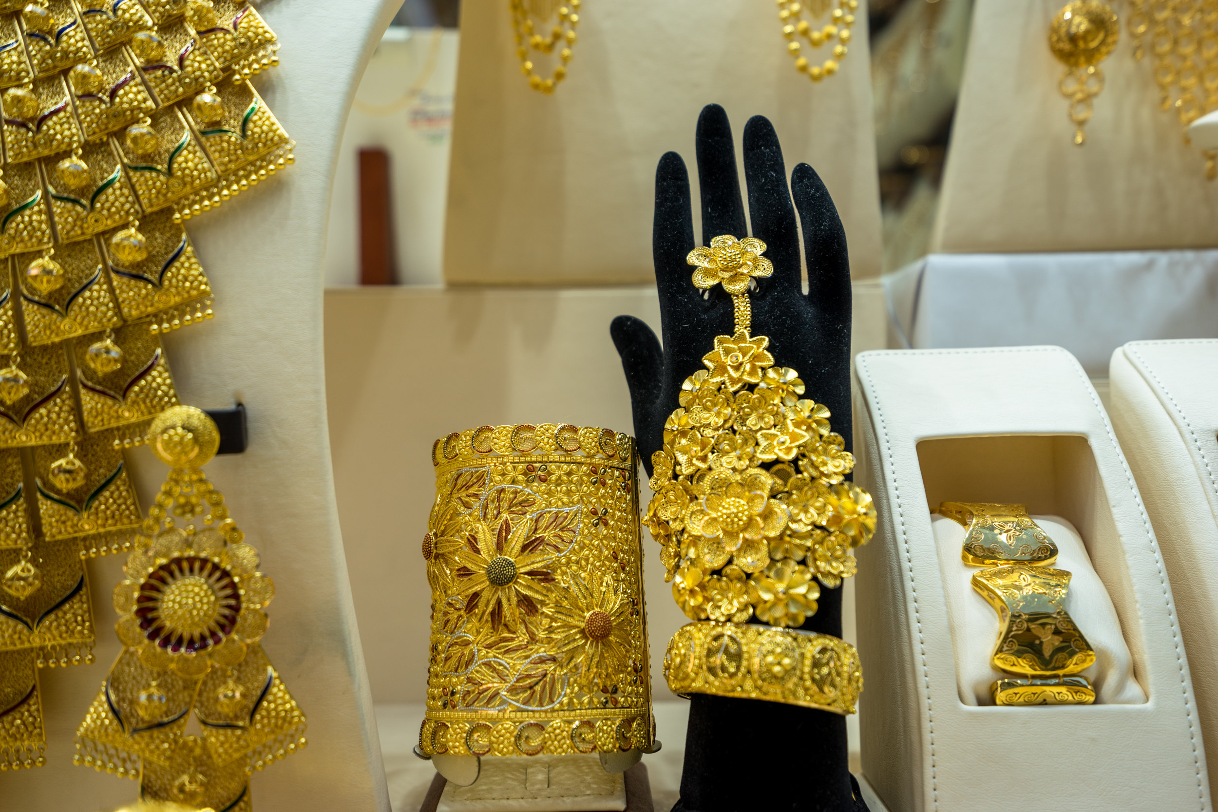 【携程攻略】迪拜黄金市场购物,这里是世界上最大的黄金交易市场,每个