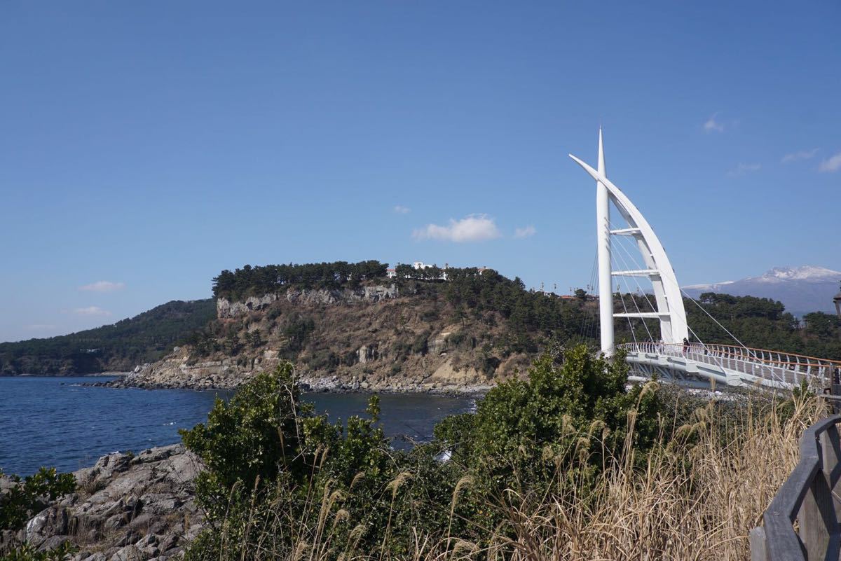 西归浦鸟岛新缘桥