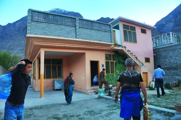 巴基斯坦人买套两室一厅房子多少钱?