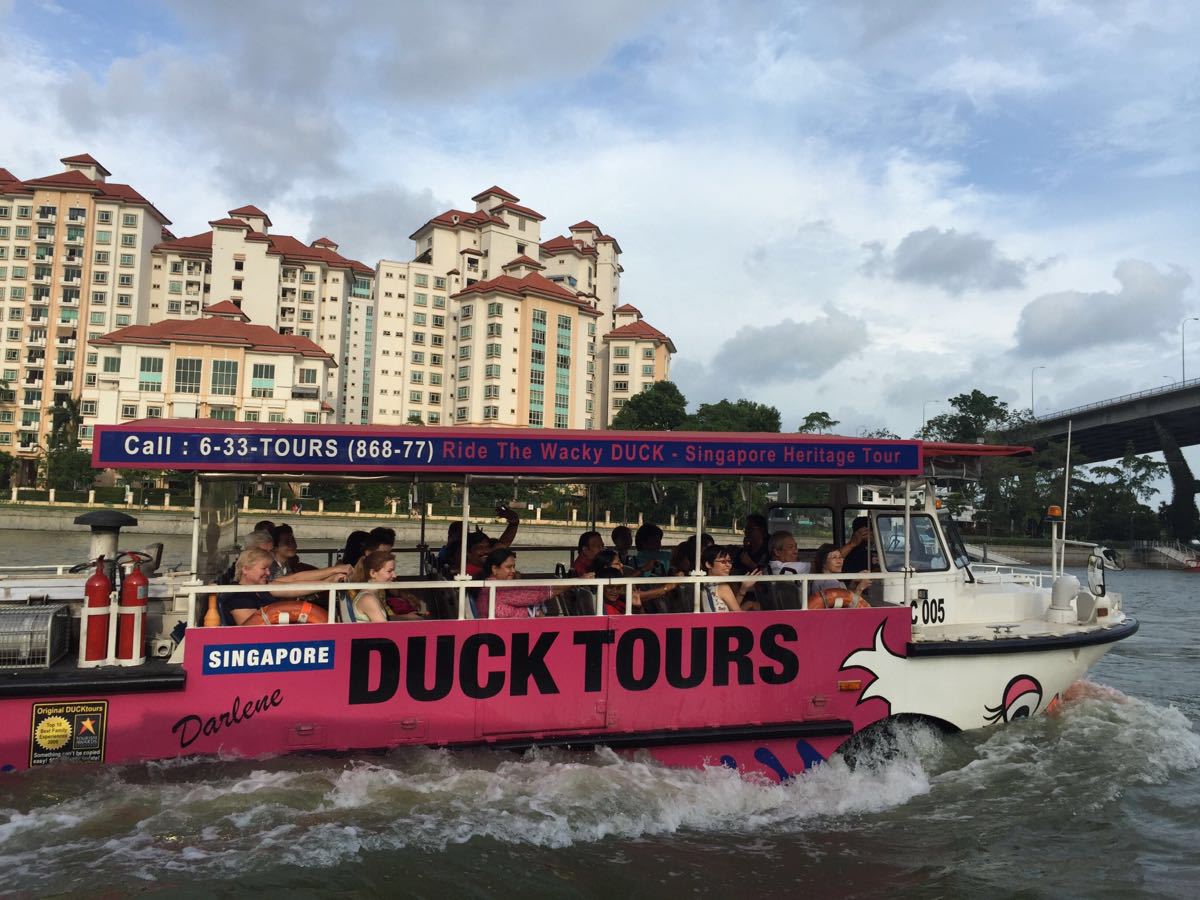 新加坡鸭子船游览