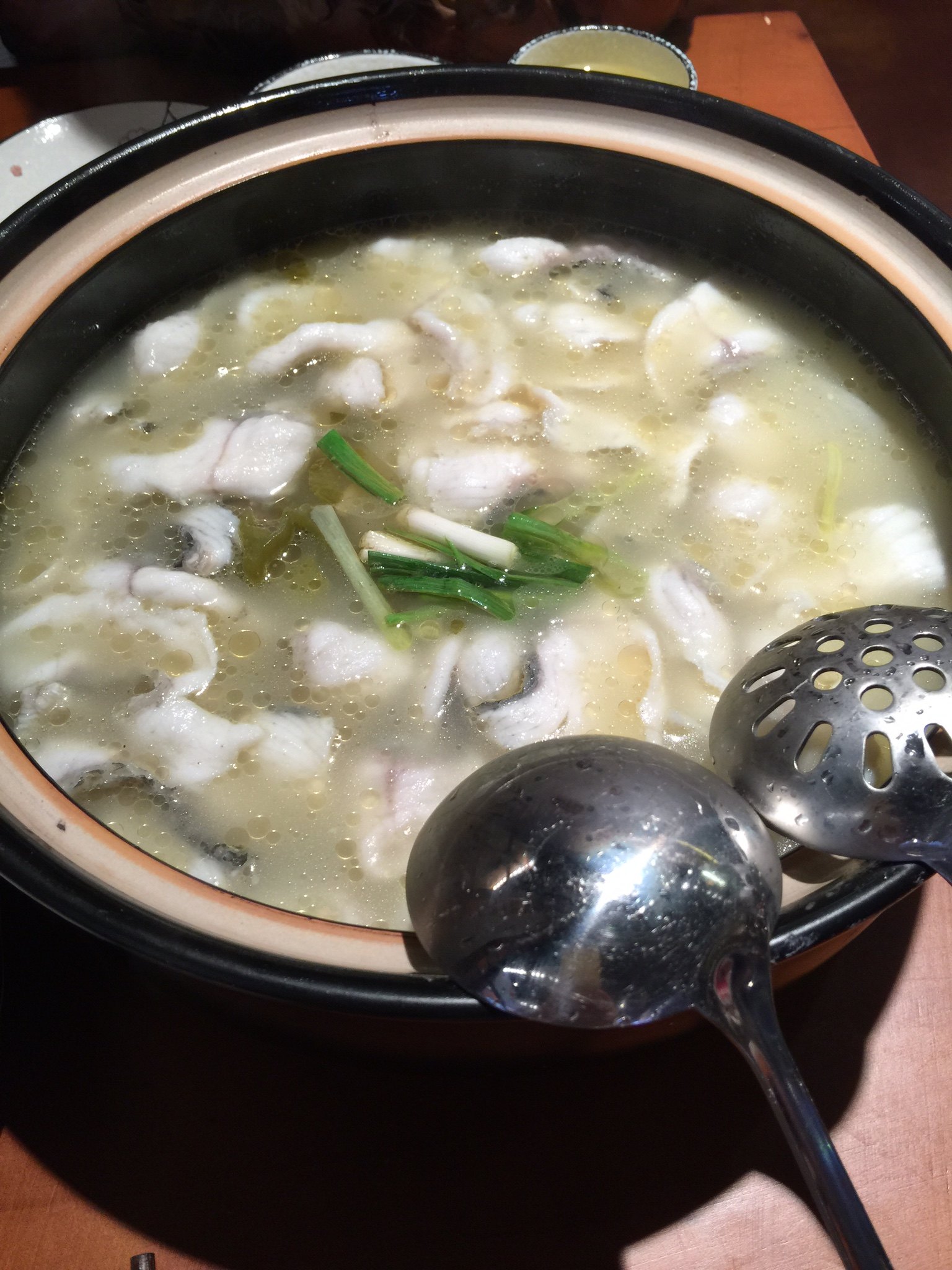 品盛干锅·酸菜鱼(百联滨江店)