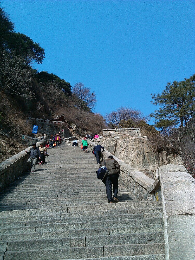 【携程攻略】山东十八盘景点,所谓十八盘为登泰山所经的18个弯.