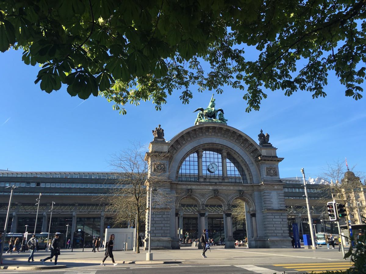 琉森火车站lucerne station