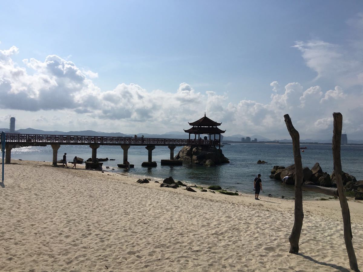 【携程攻略】三亚蜈支洲岛景点,蜈支洲岛是三亚最美的海岛之一,海水