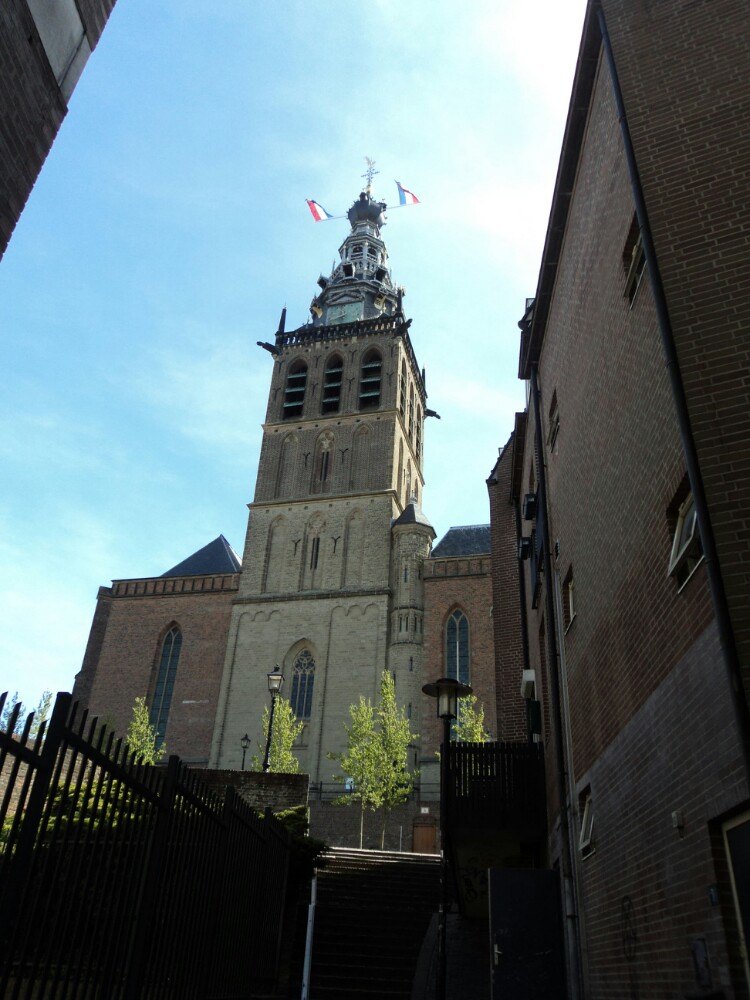 2021加洛林教堂游玩攻略,教堂总是每一个城市的地标,. 【去哪儿攻略】