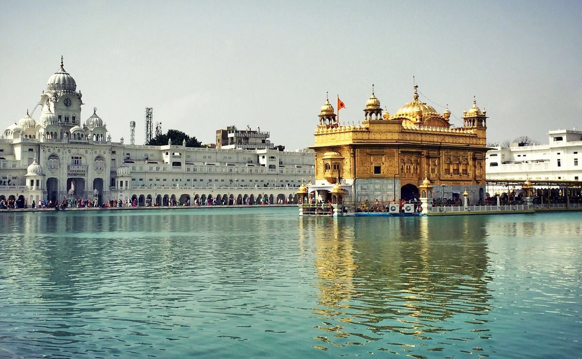 这里是锡克教圣地原来只有3的印度人才是包头的但这个形象却容易让人