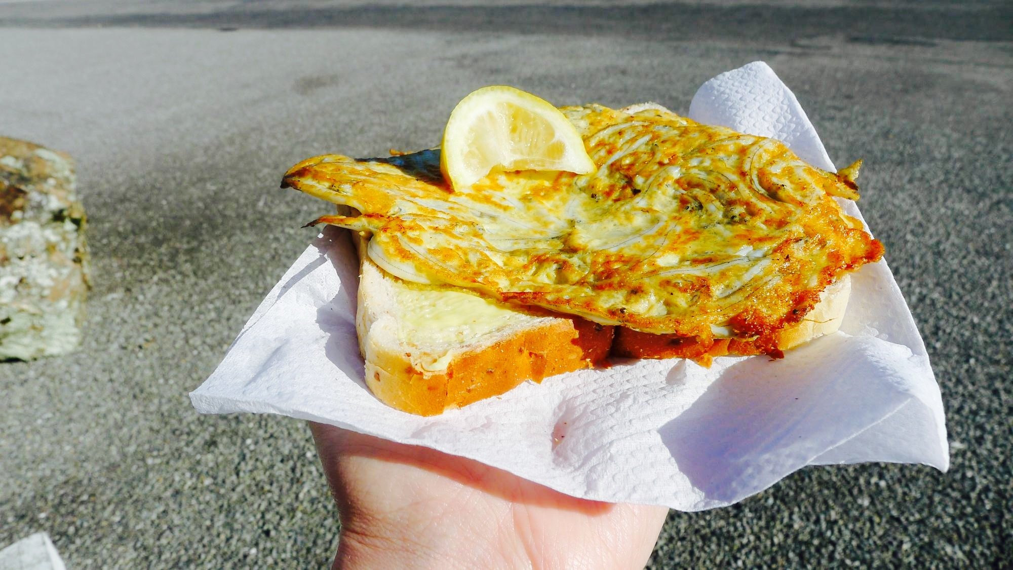 curly tree whitebait