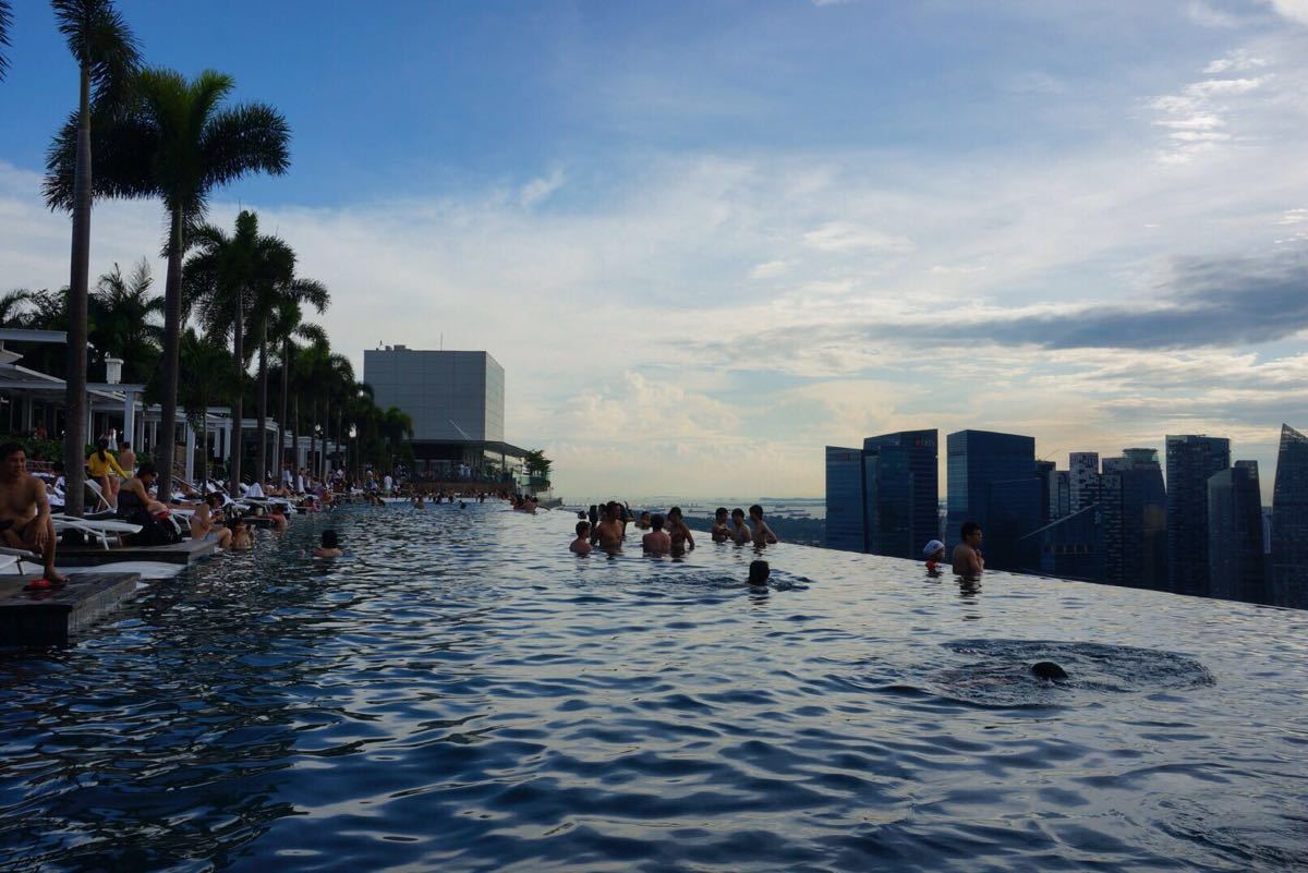 滨海湾金沙酒店无边泳池