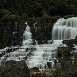 庞卡尔瀑布的图片
