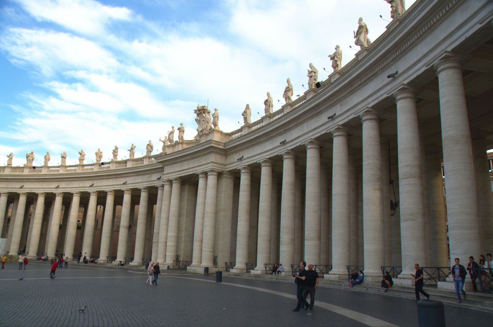 罗马梵蒂冈圣彼得广场好玩吗,梵蒂冈圣彼得广场景点怎麼样