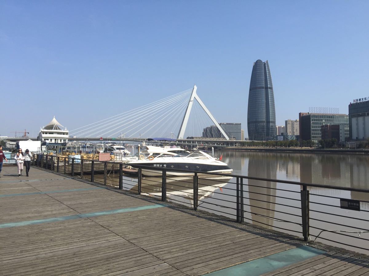 【携程攻略】宁波老外滩景点,这里就是上海的新天地呀,没什么区别