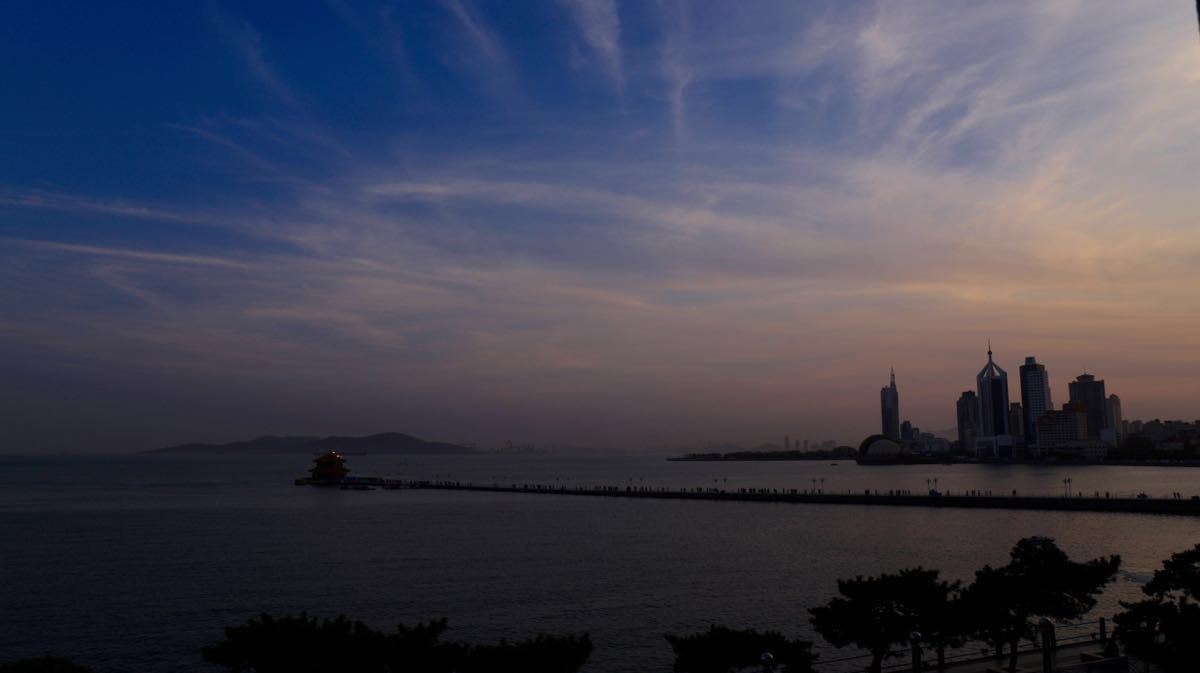 【攜程攻略】青島棧橋景點,青島市的地標 適合遠觀 離火車站近