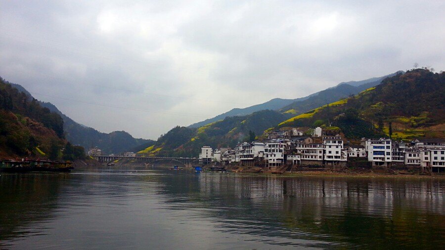 新安江滨水旅游景区