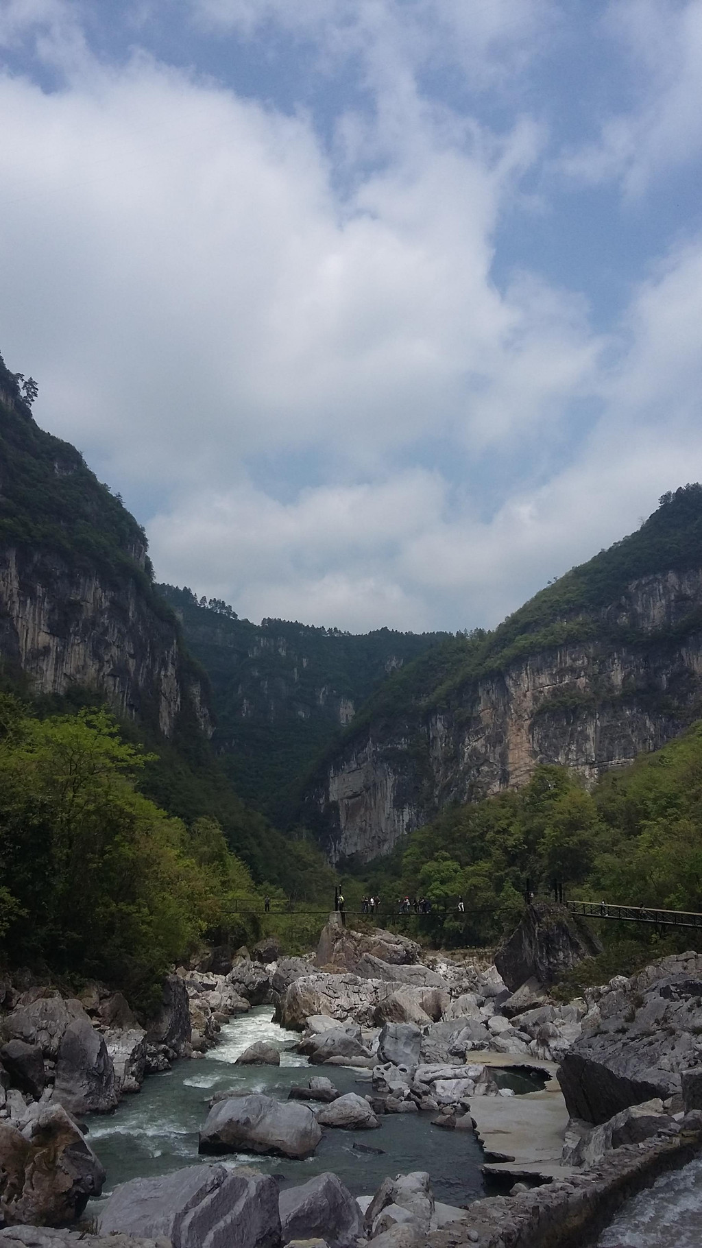 初次黔行,即被风情万种的黔北之美降服——遵义,神秘赤水,南江大峡谷