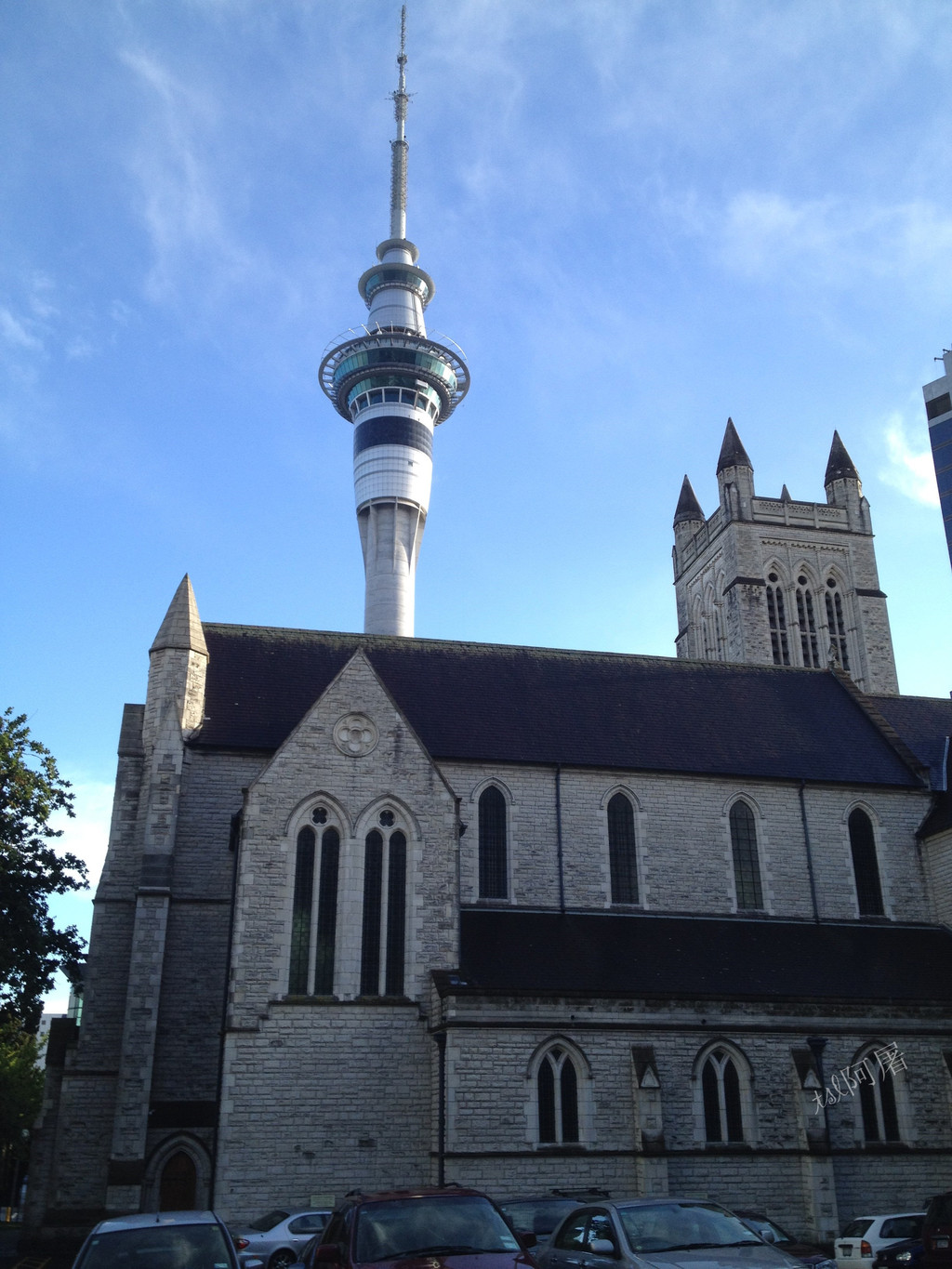 不远就是天空城(skycity),奥克兰最著名的地标—天空塔就在这里.