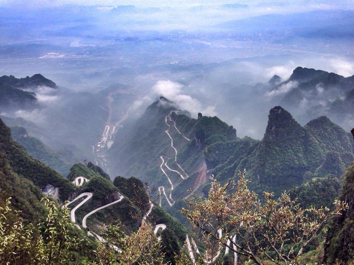 天门山通天大道