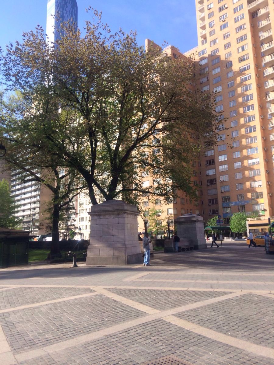 哥伦布转盘广场