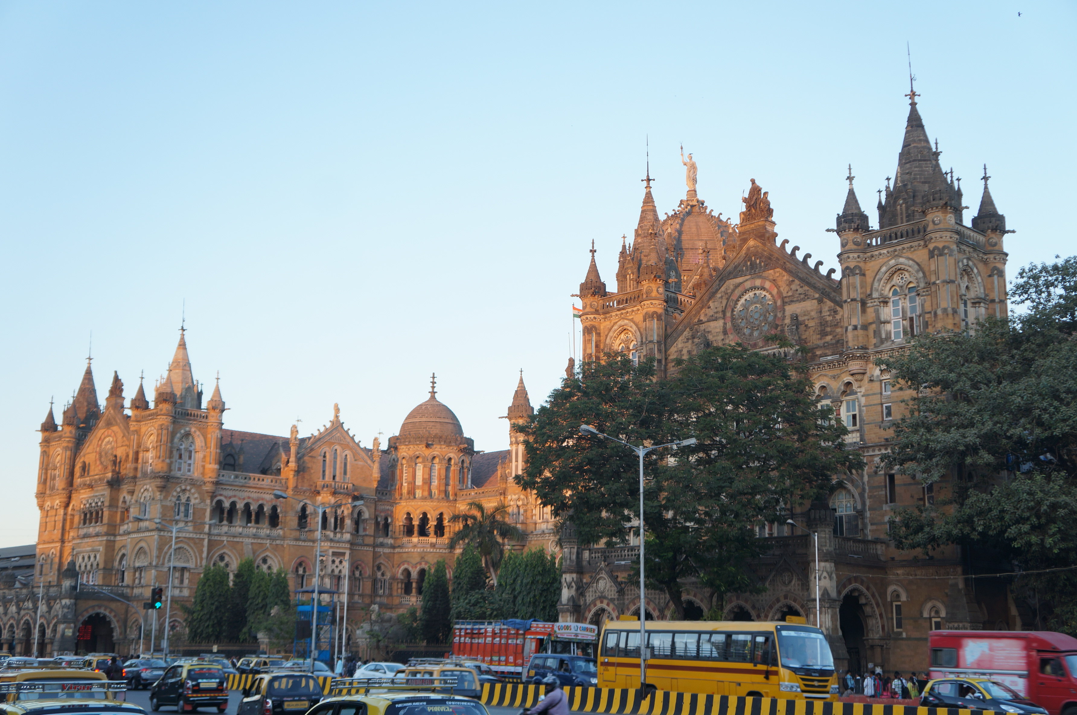 【携程攻略】孟买贾特拉帕蒂·希瓦吉火车站景点,也称为旧城维多利亚