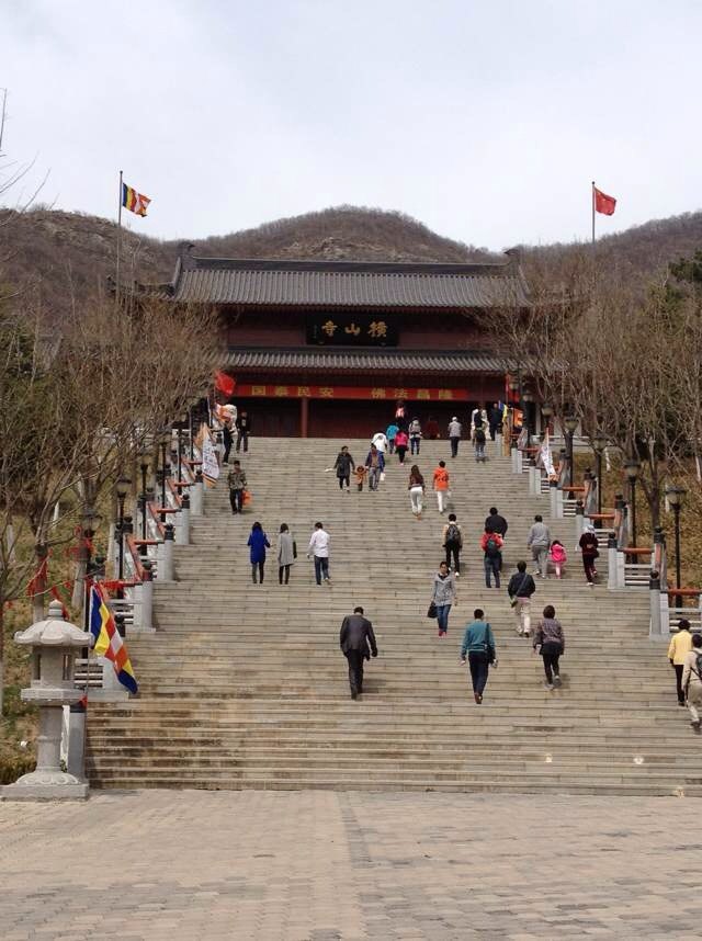 大连横山寺大佛图片