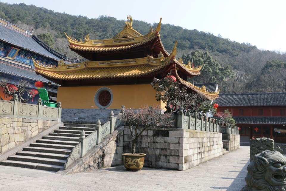 【攜程攻略】普陀山法雨寺景點,過年剛去的,大門有人看守,但不收門票