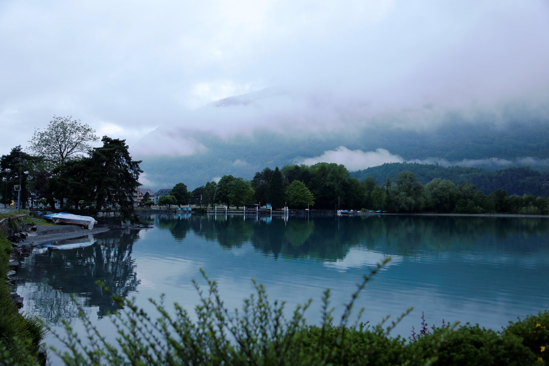 布里恩茨，木雕之乡，瑞士最美的小镇之一|布里恩茨|僧侣峰|小镇_新浪新闻