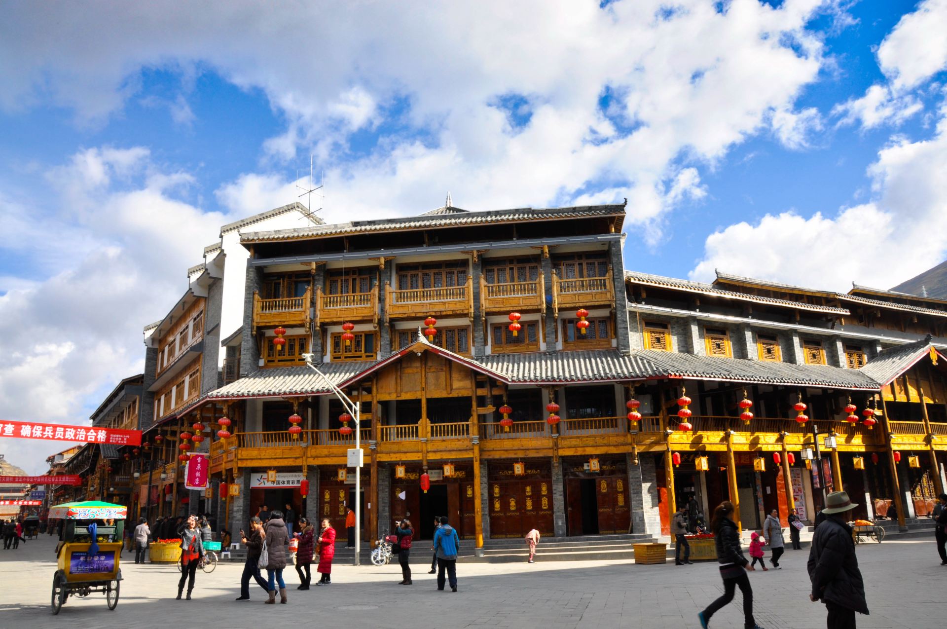 成都 九寨沟6日跟团游(4钻) 麻辣暖心 3飞2进沟赠火锅