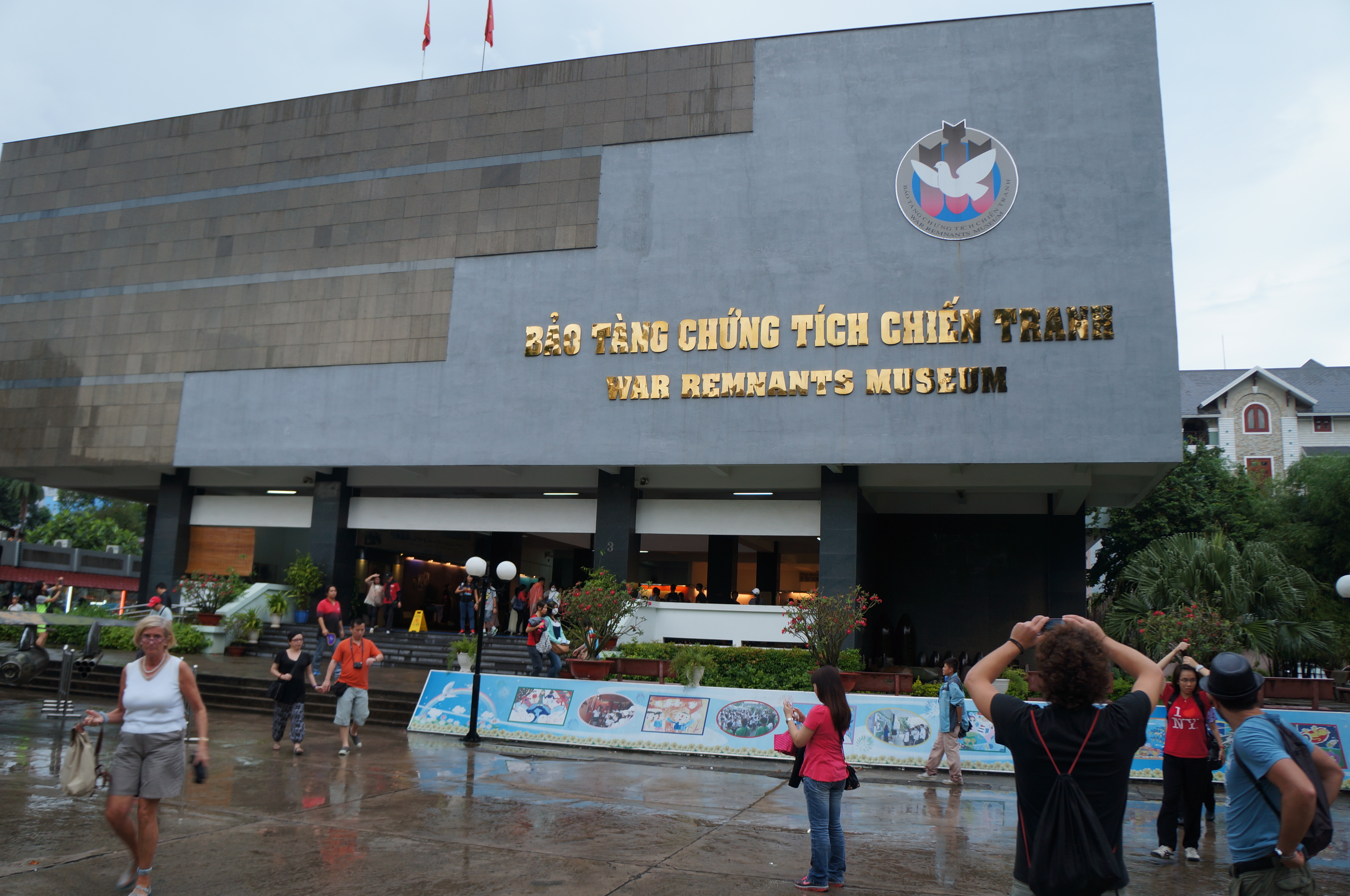 南极洲 越南战争纪念馆原名叫美军罪恶陈列馆,是越战结束后建造的,顾