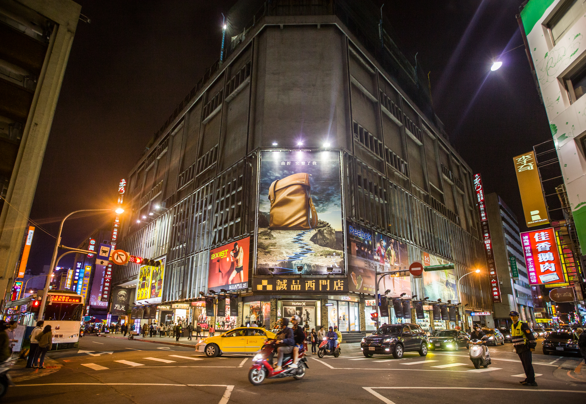 确定这样的西门町要跟北上广深比?