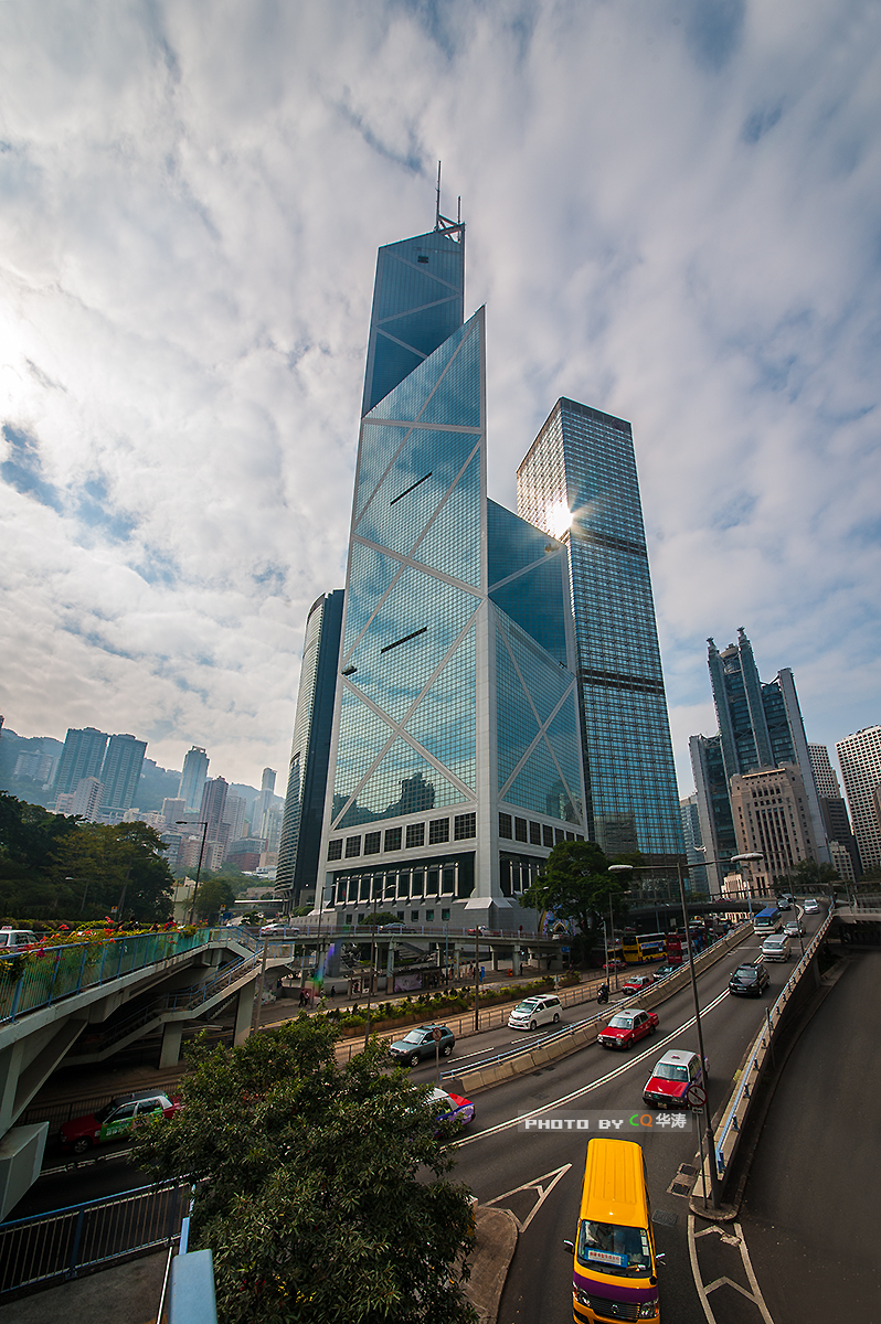 我拍过香港,北京,上海,乌镇,三亚,重庆,张家界,普吉,凤凰等城市