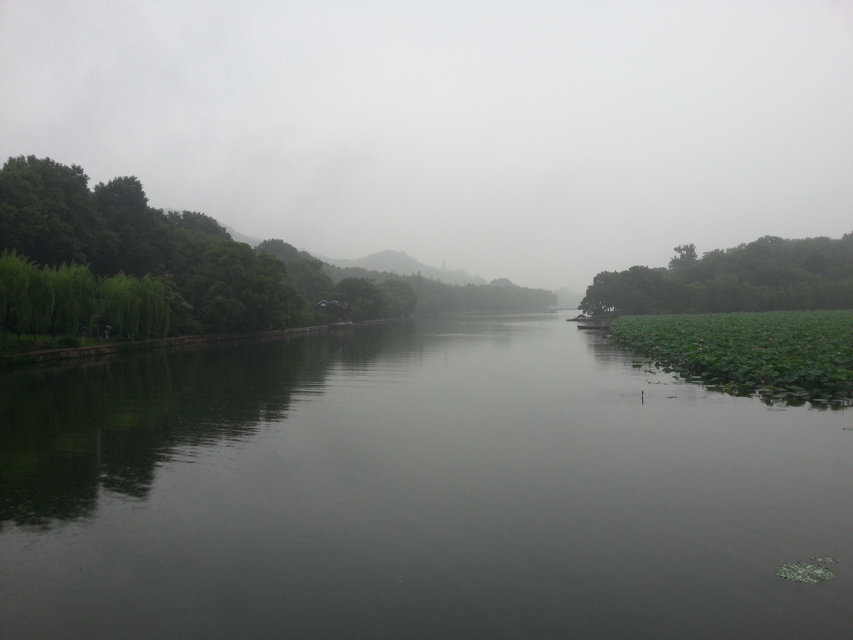 烟雨西湖