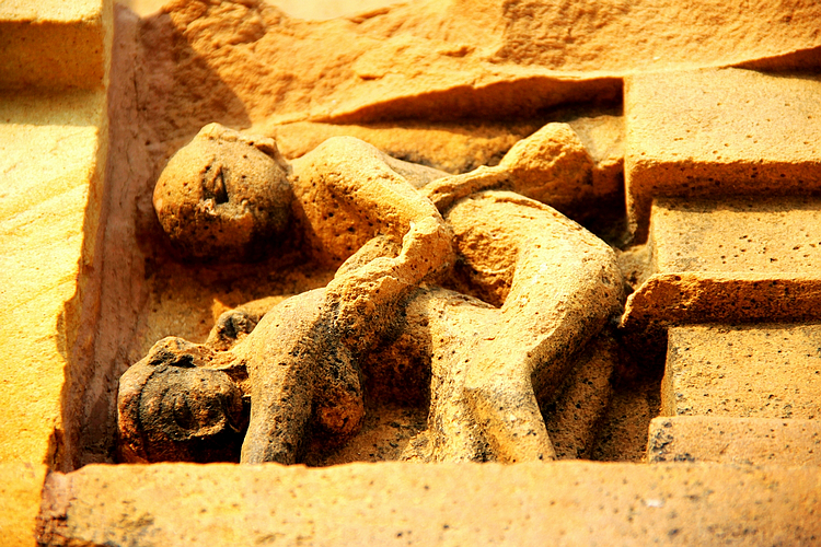 游 口碑榜 特卖汇 这里也不得不得到《kama&nbsp;sutra》,印度欲经