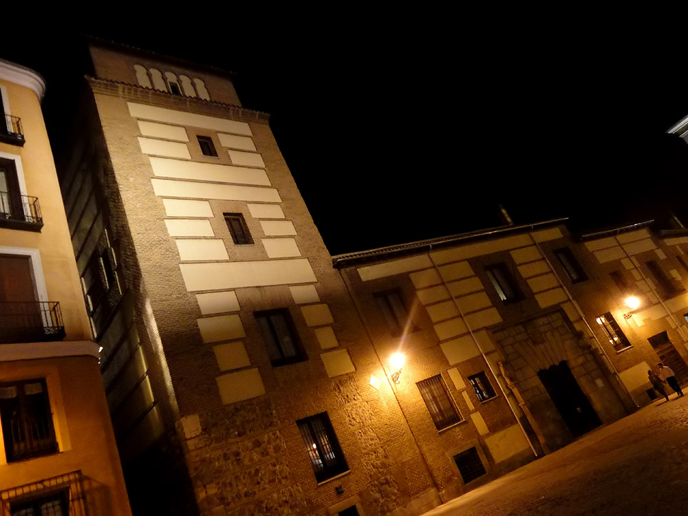 卢哈内斯塔楼casa y torre de los lujanes