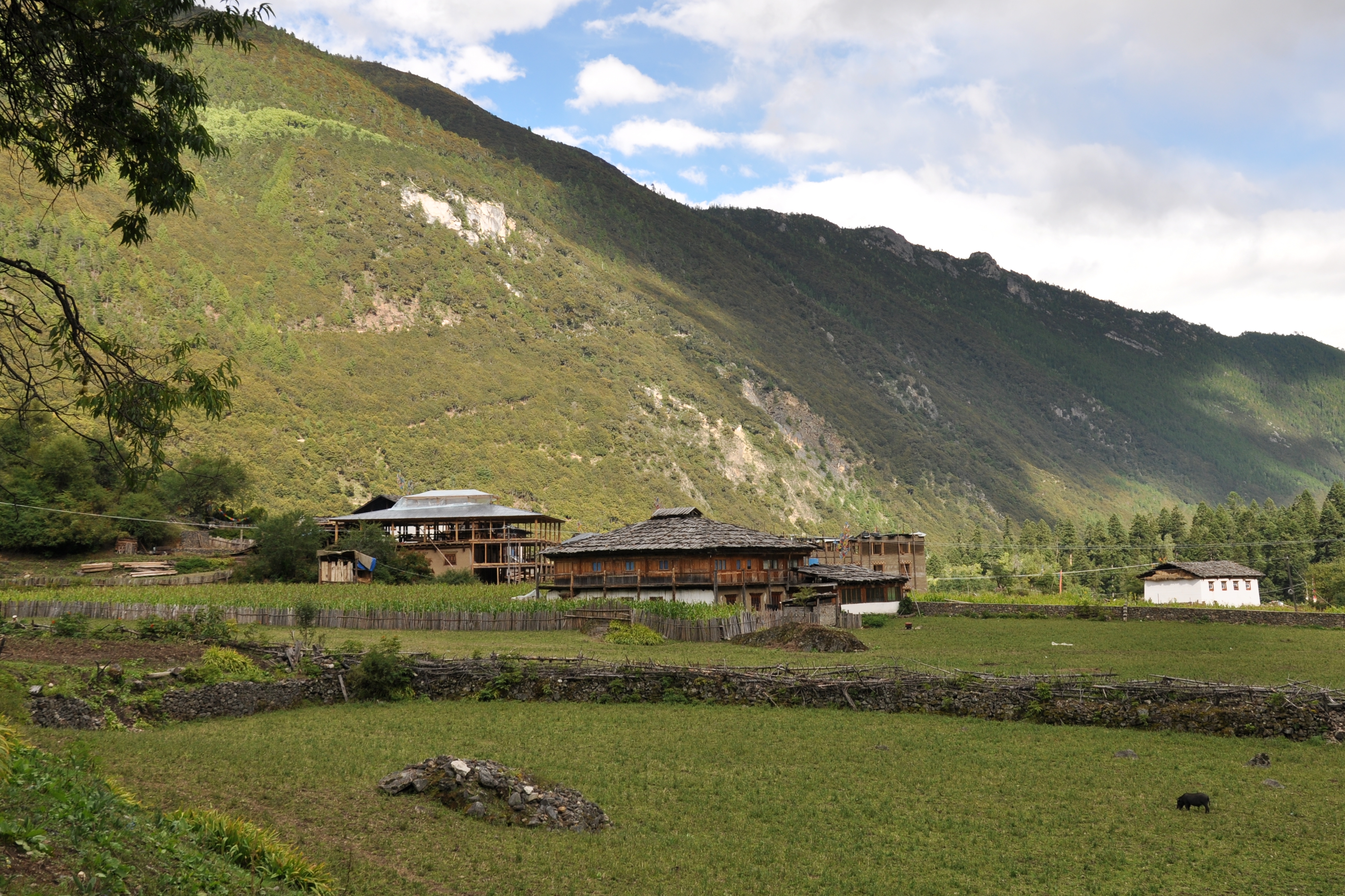 签下生死协议,徒步世外桃源雨崩村.