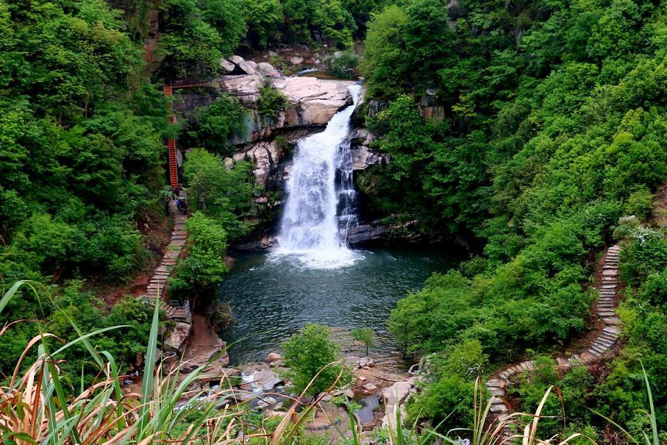 麻城旅遊新亮點——大別山桐梘衝瀑布群