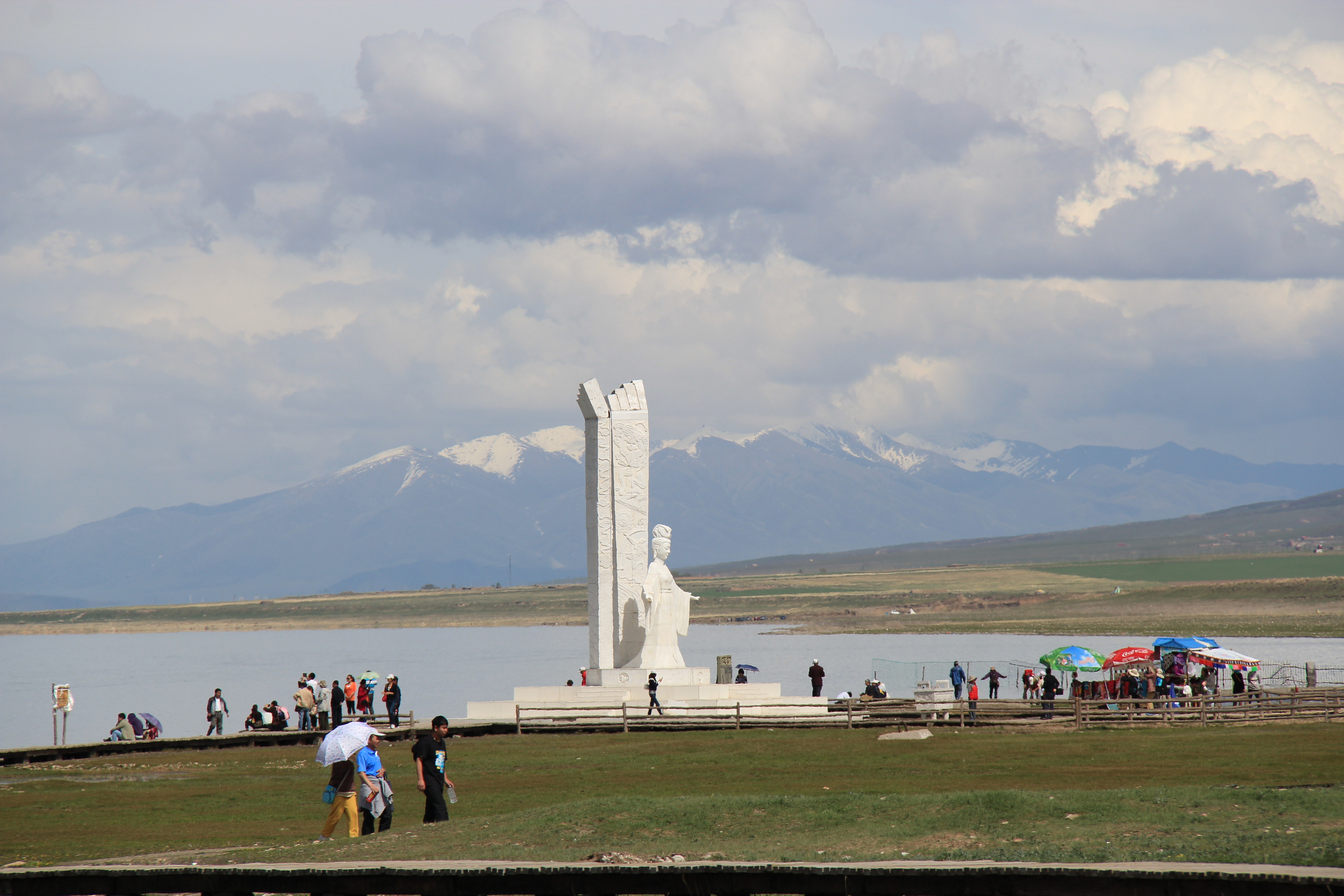 青海湖二郎剑景区