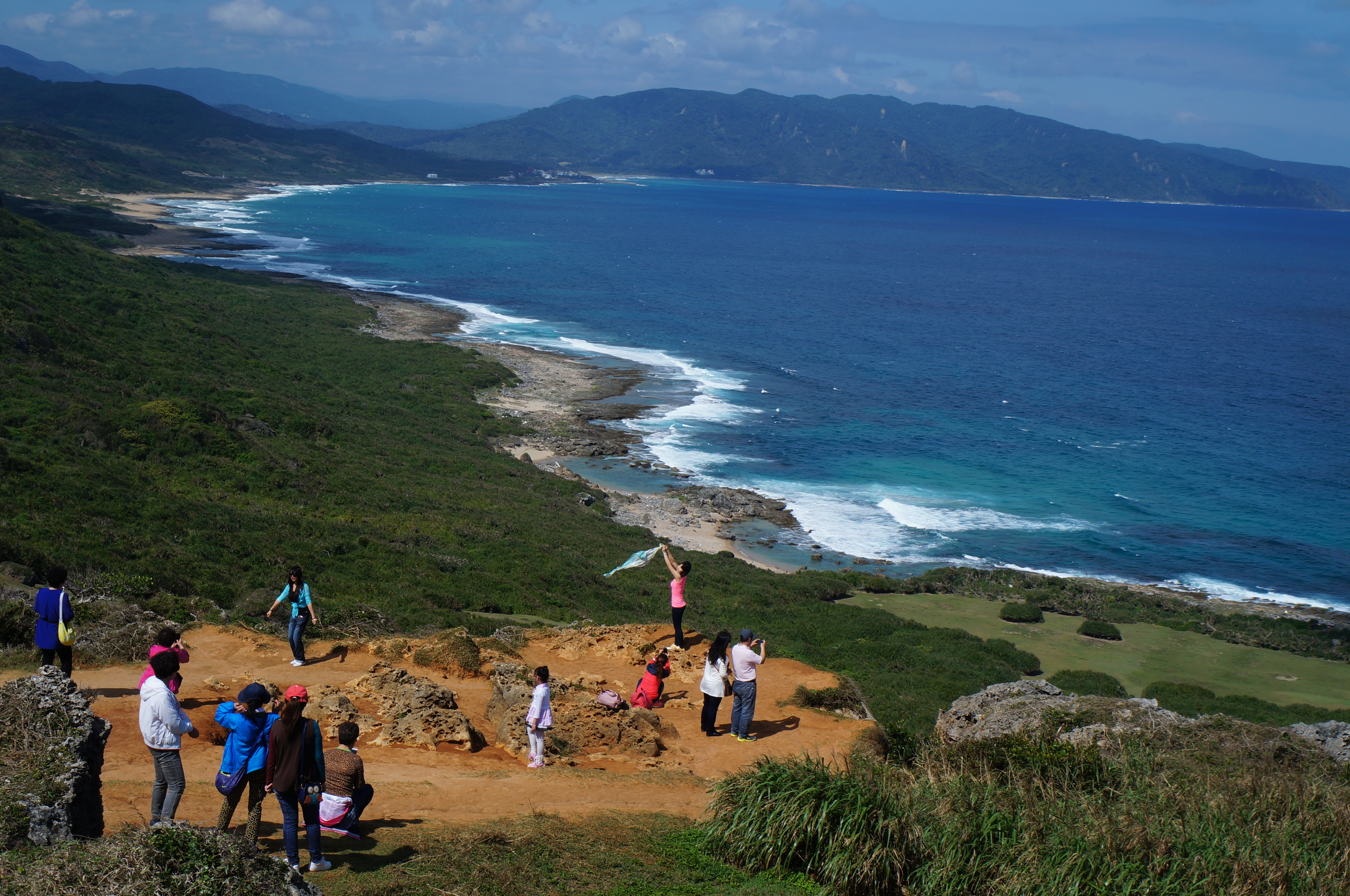 【携程攻略】垦丁龙磐公园景点,龙盘公园,位于海滨的草原式的开放式