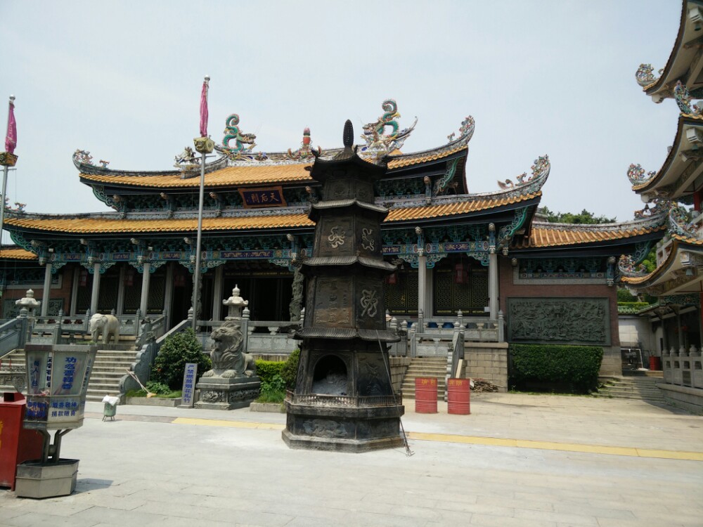广西凤山寺庙图片