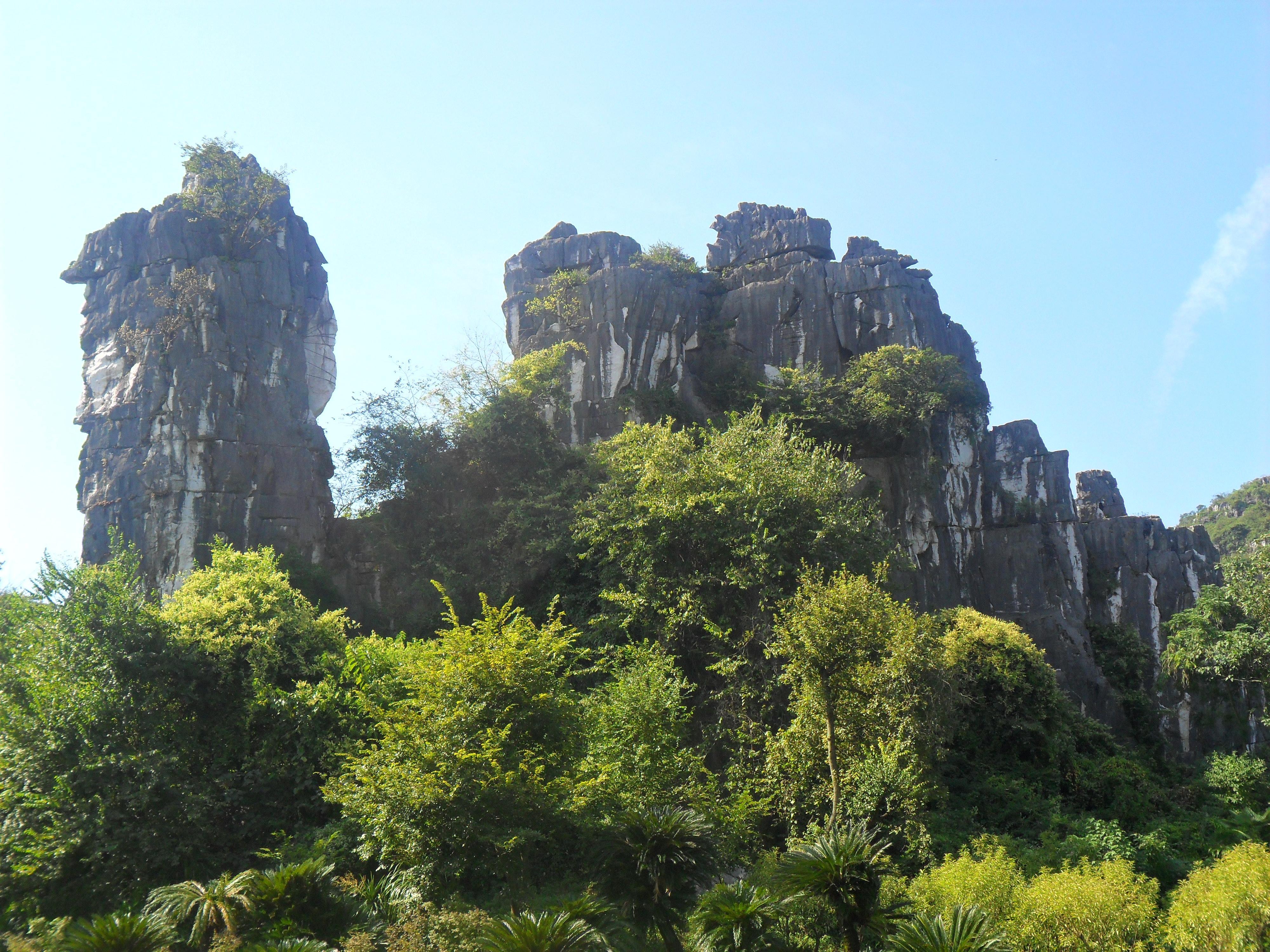 这里的山真险啊 桂林山真险啊