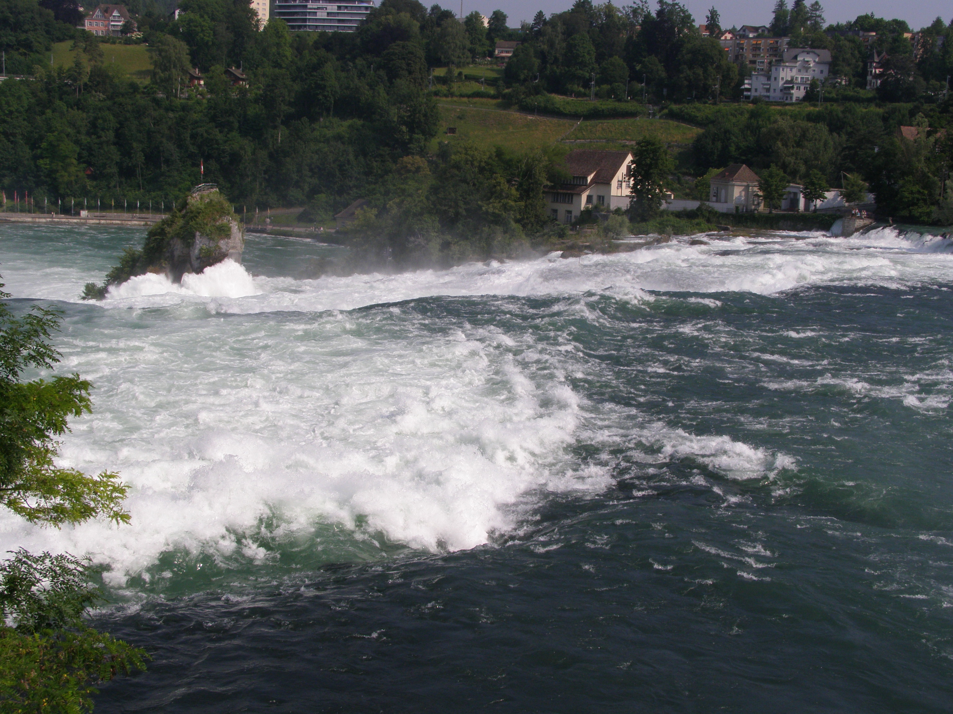 莱茵河旅游几月份去好(莱茵河旅游几月份去好玩)